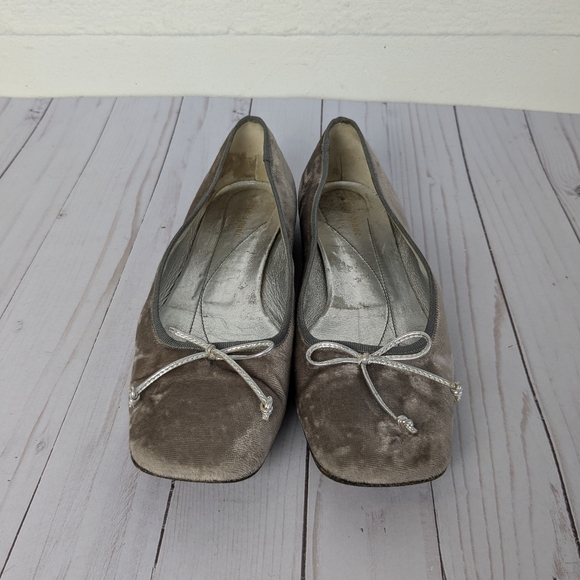 Kate Spade • Velvet Ballet Flats - Picture 2 of 10
